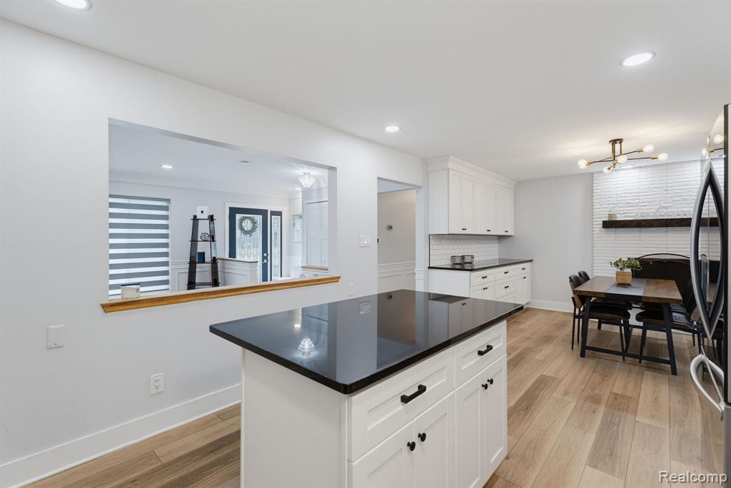 property viewer photo 15