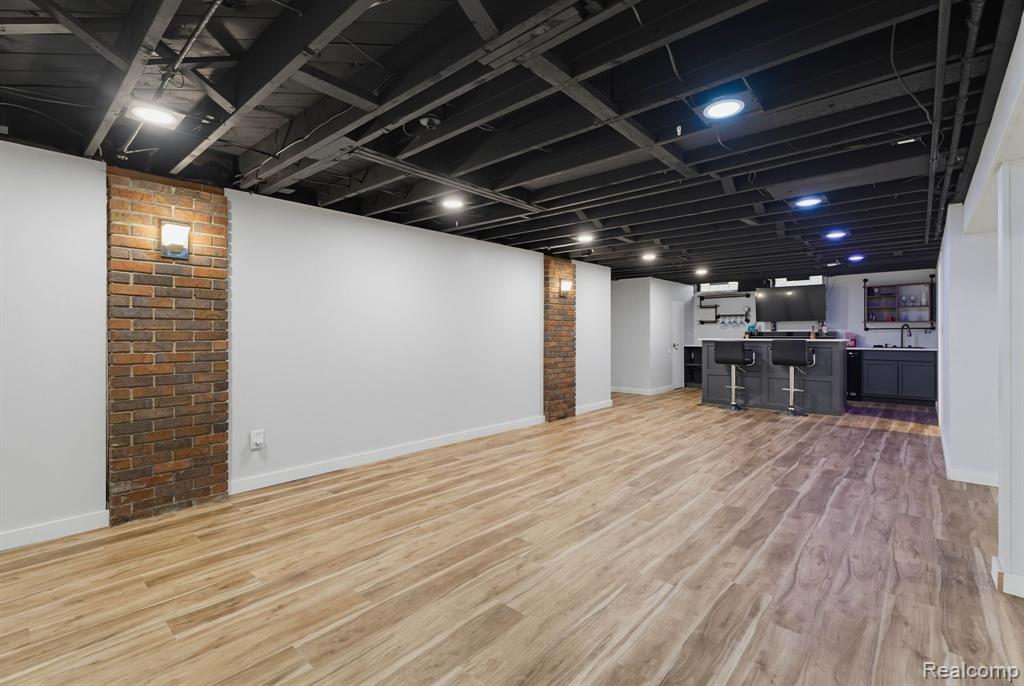 property viewer photo 33