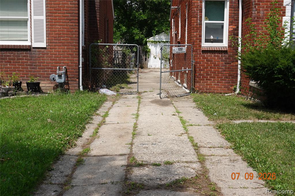 main property photo 7