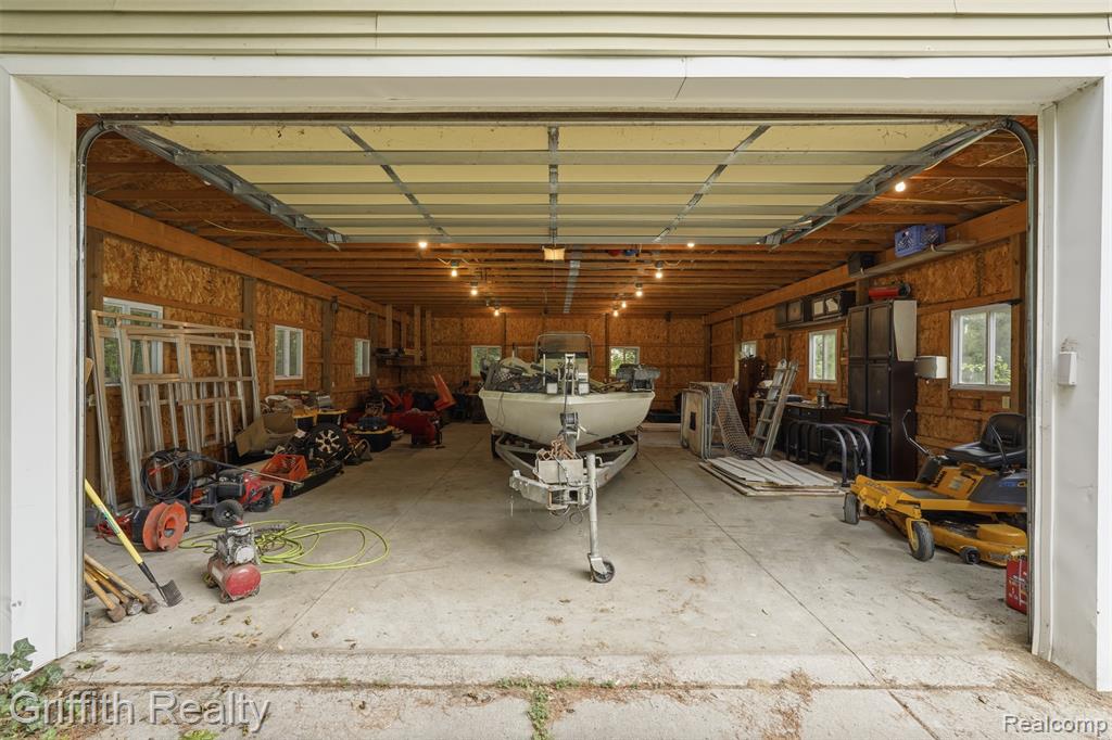 property viewer photo 30