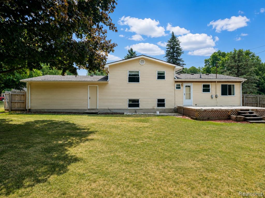 main property photo 23