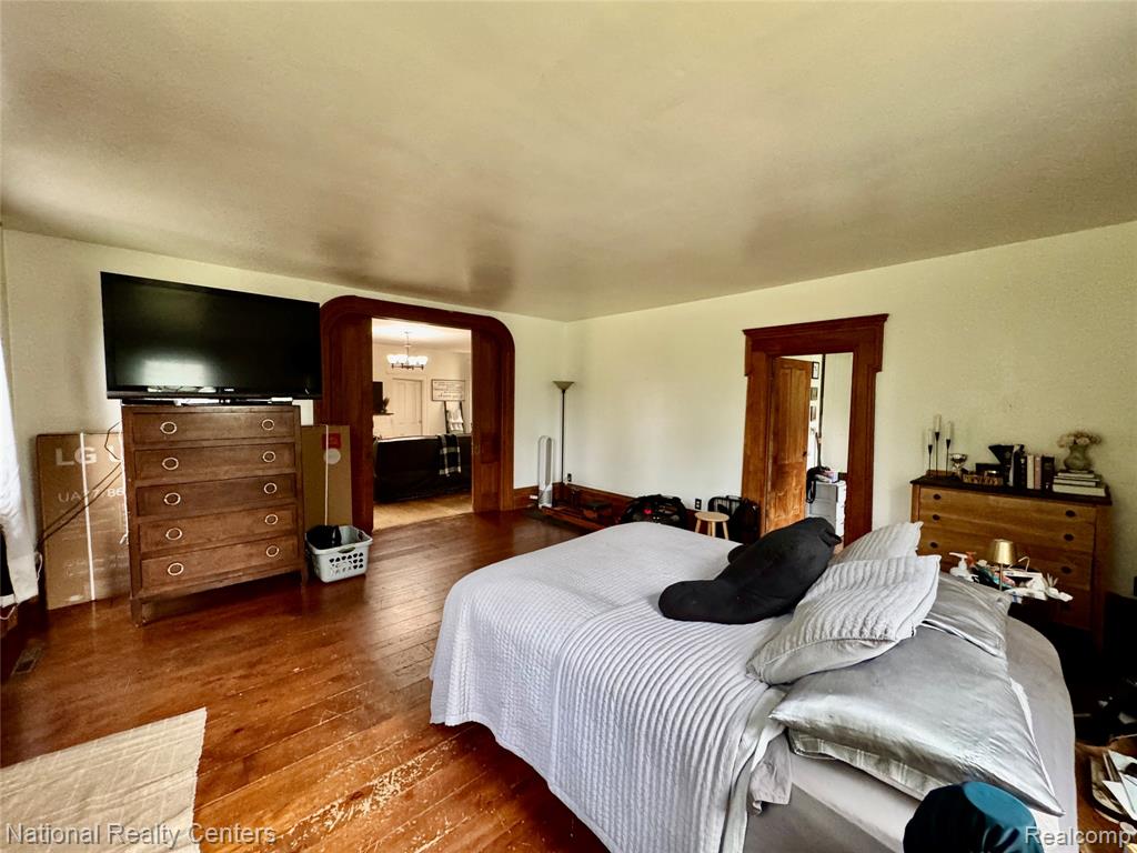 main property photo 38