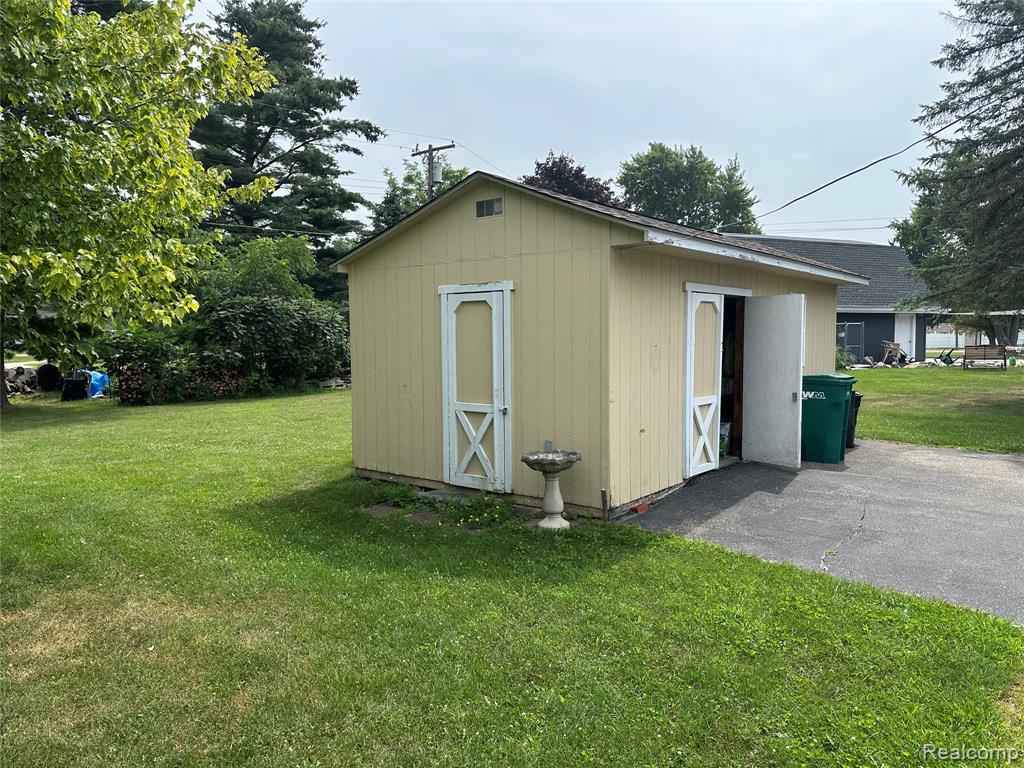 main property photo 12