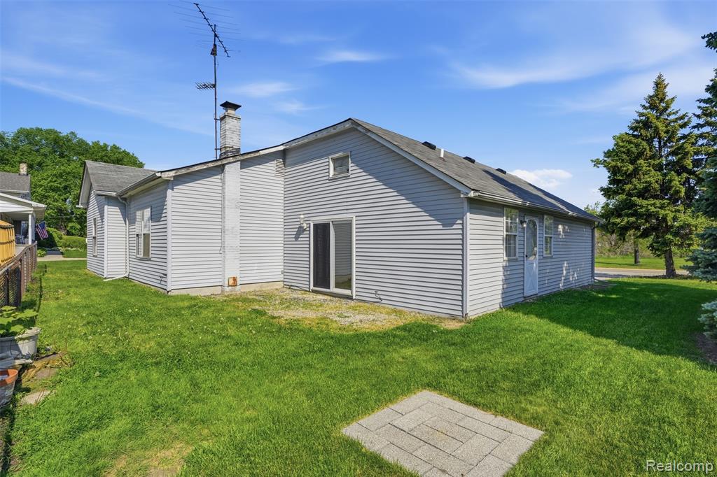 main property photo 20