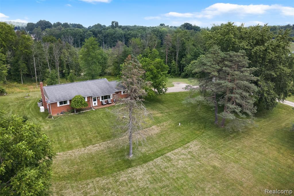 main property photo 42