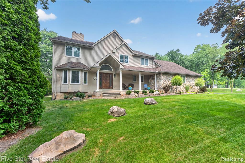 main property photo 2