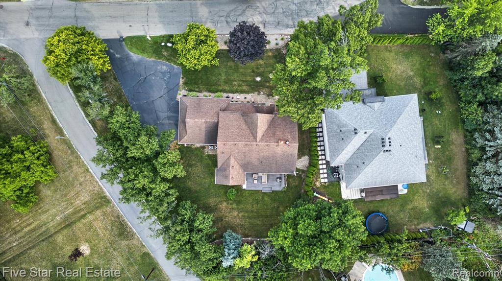 main property photo 65