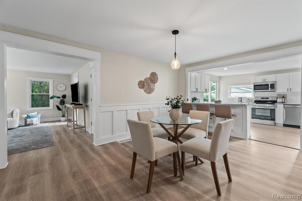 property viewer photo 9
