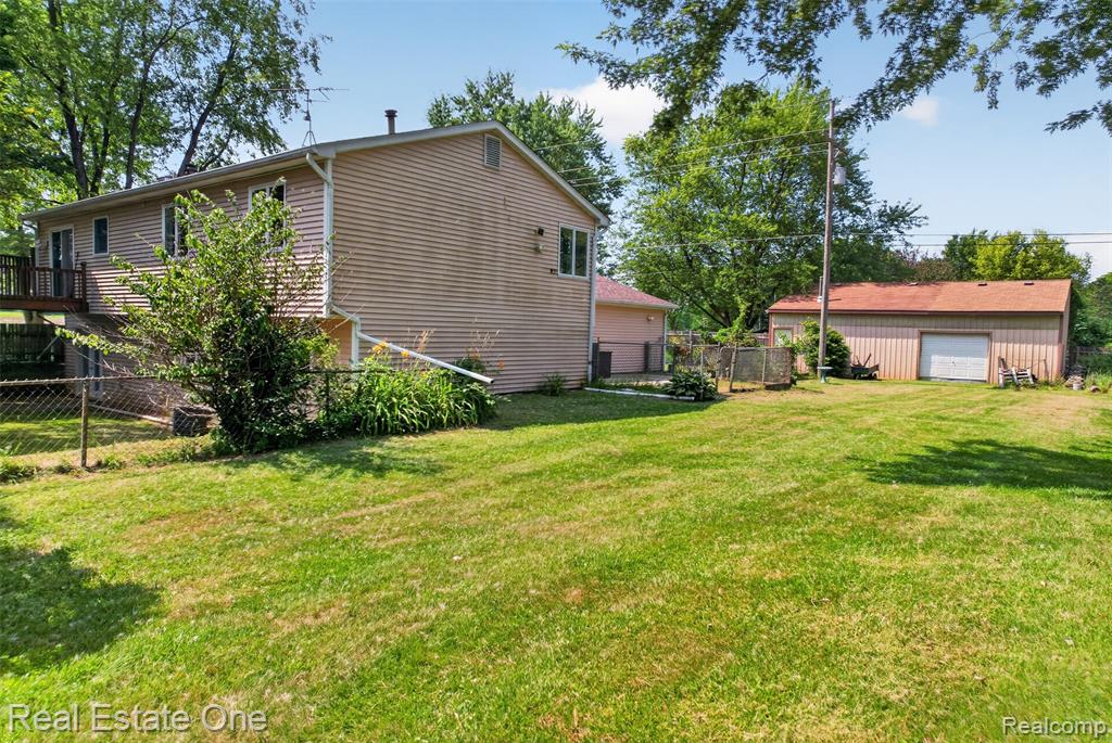 main property photo 42