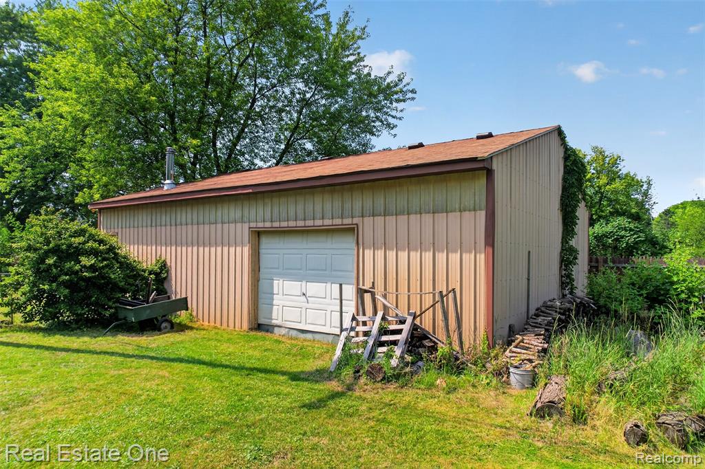 main property photo 43