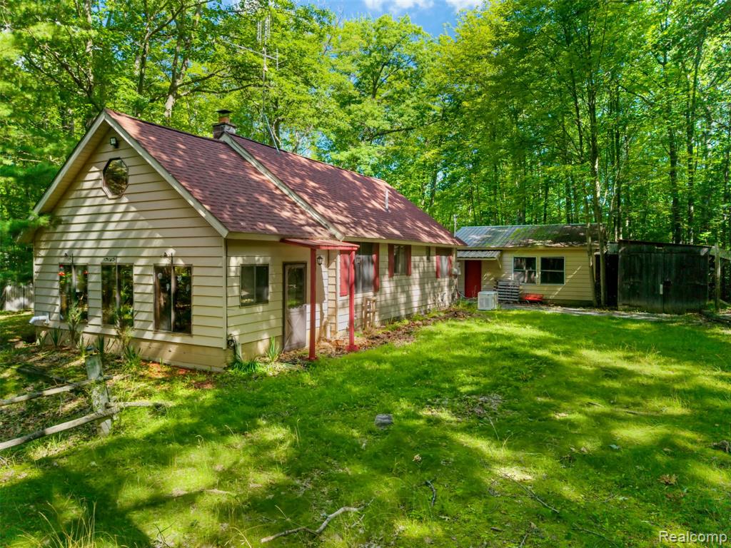 main property photo 6