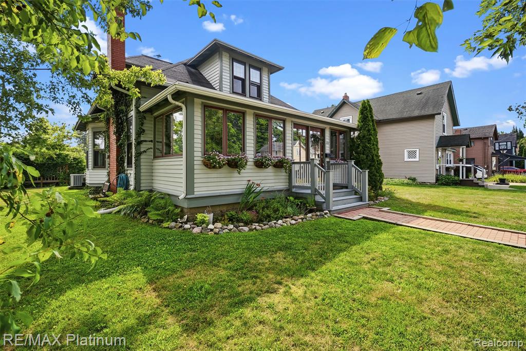 main property photo 3
