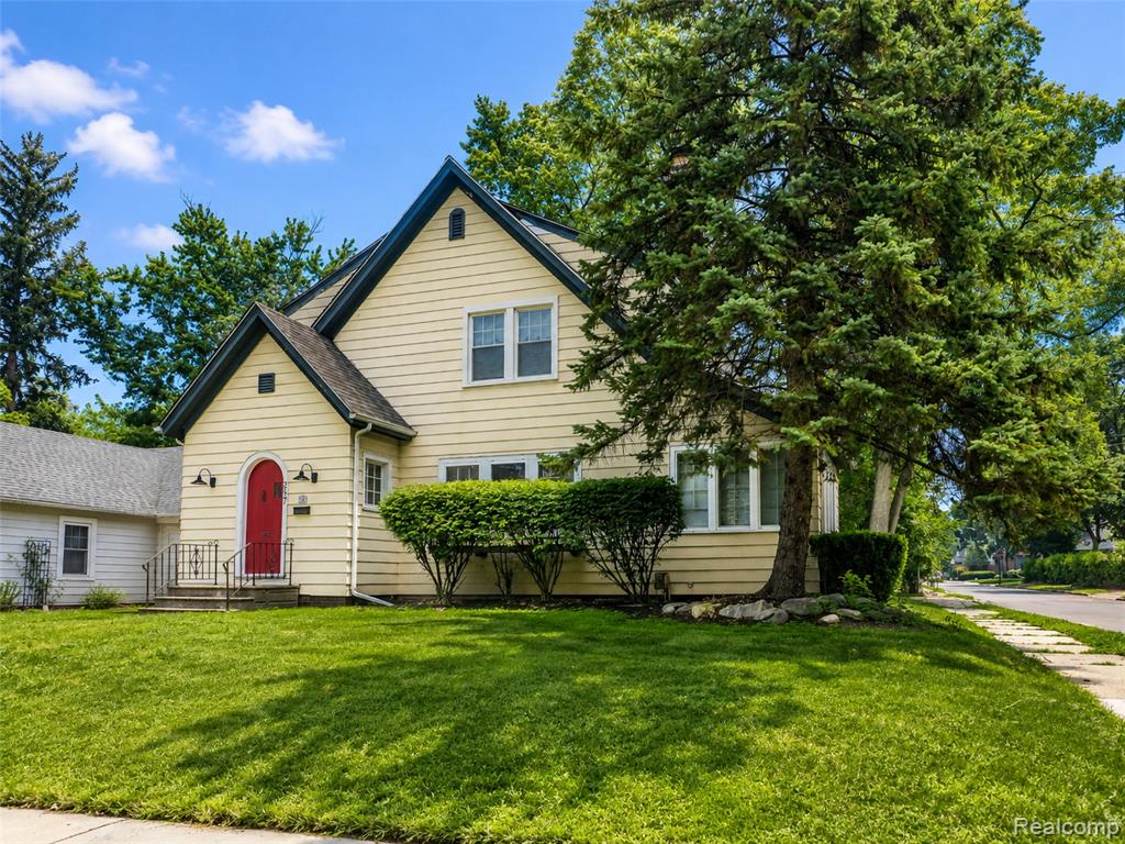 main property photo 4