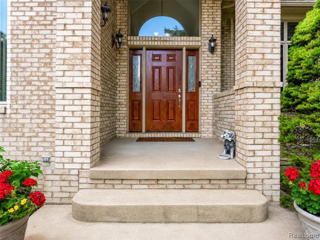 main property photo 9