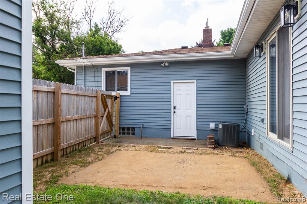 property viewer photo 35