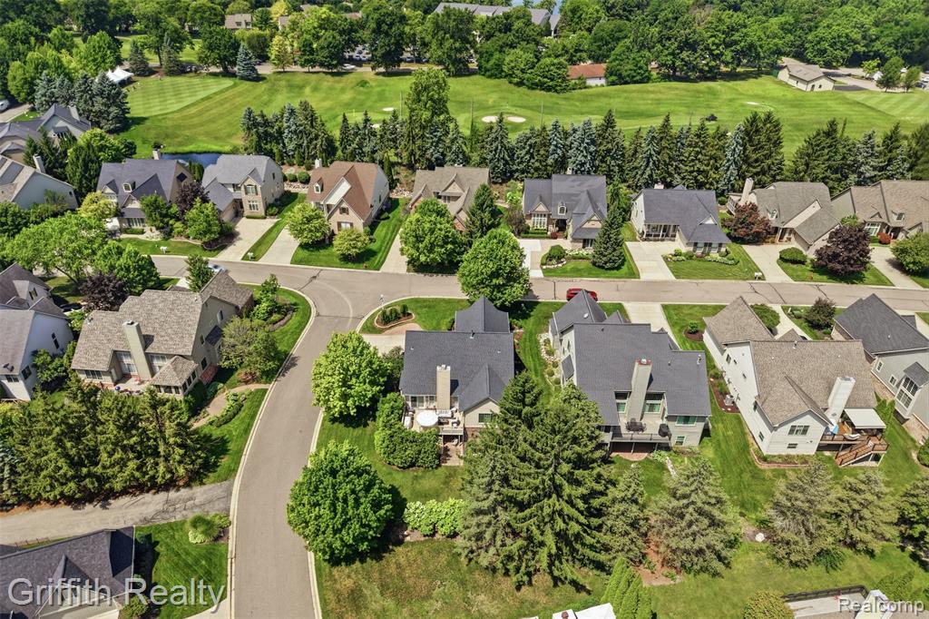 main property photo 41