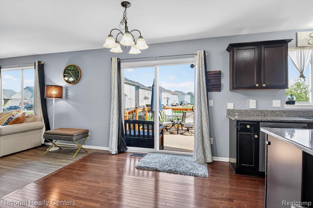property viewer photo 8