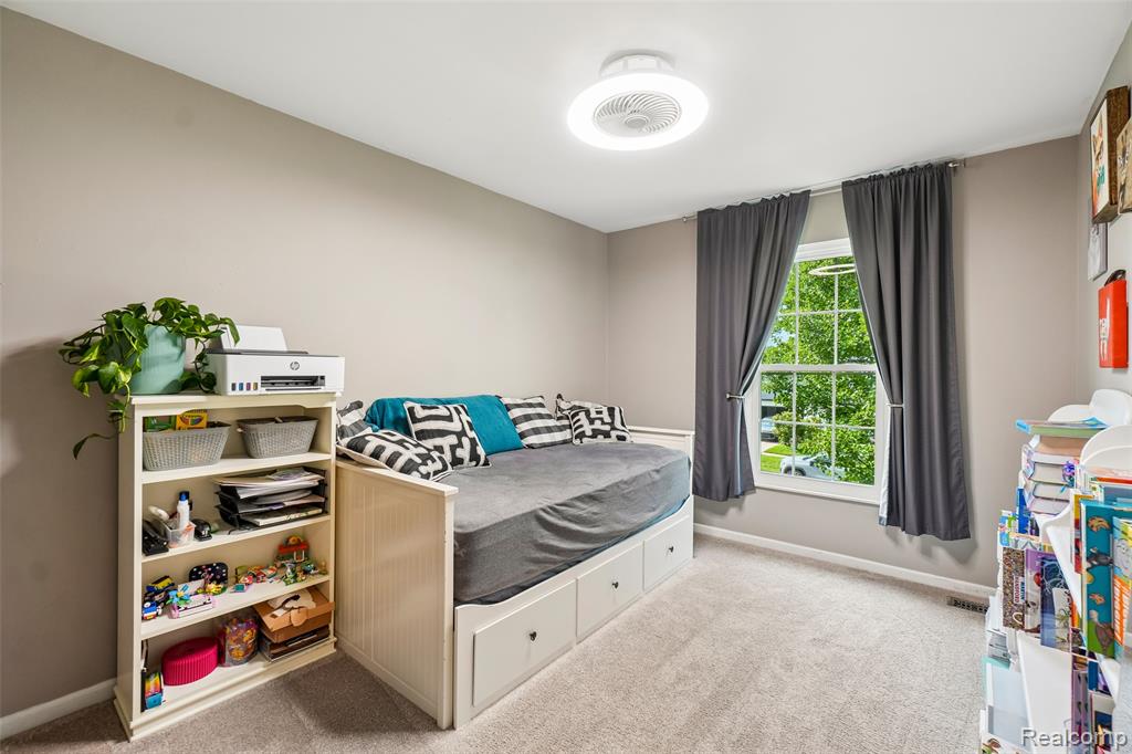 property viewer photo 33