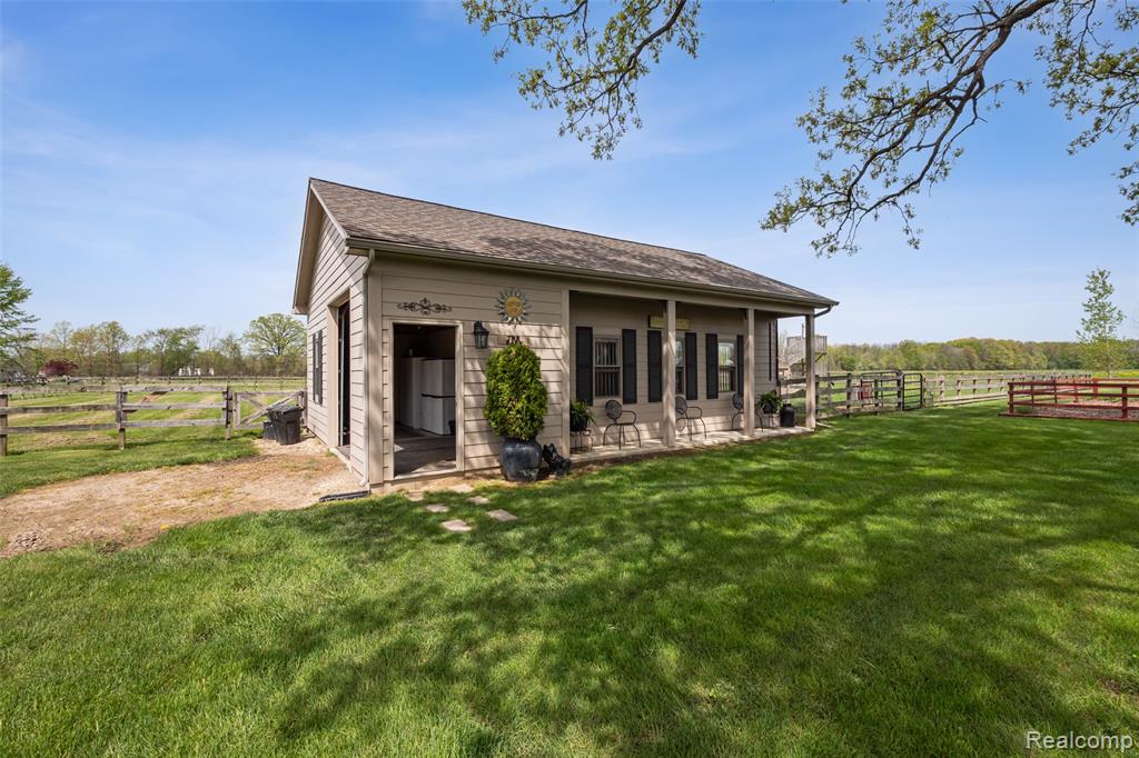 main property photo 32