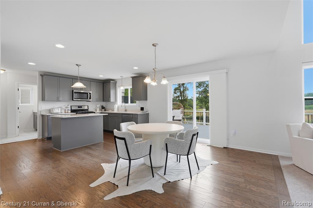 property viewer photo 12
