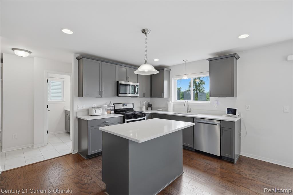 property viewer photo 15