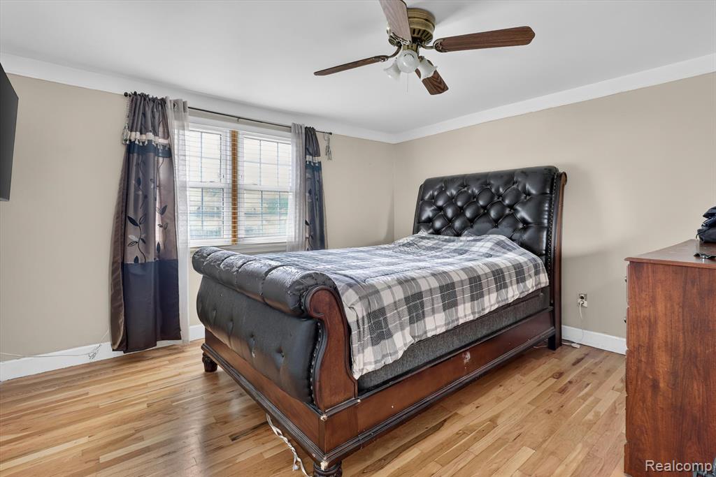 main property photo 43