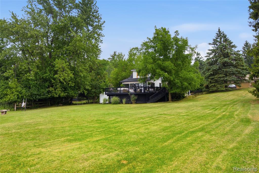 main property photo 14