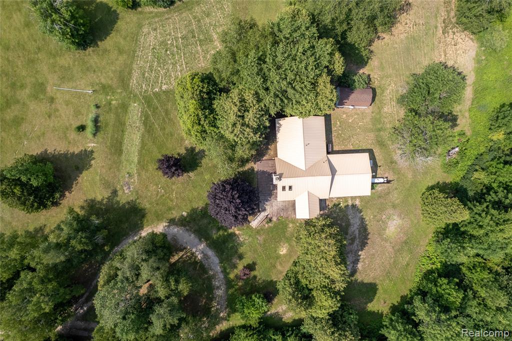 main property photo 37