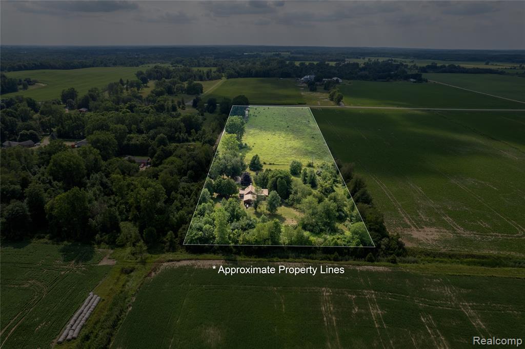 main property photo 40