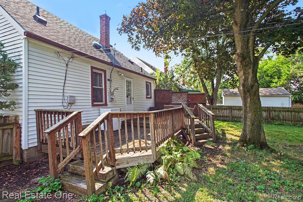 main property photo 18
