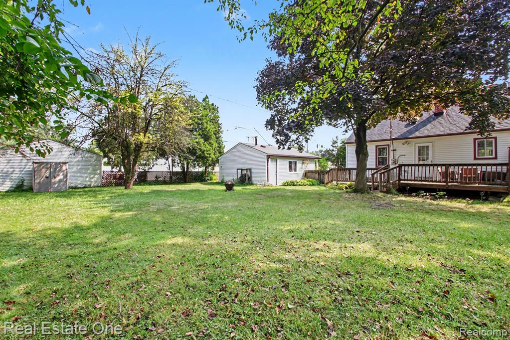 main property photo 21