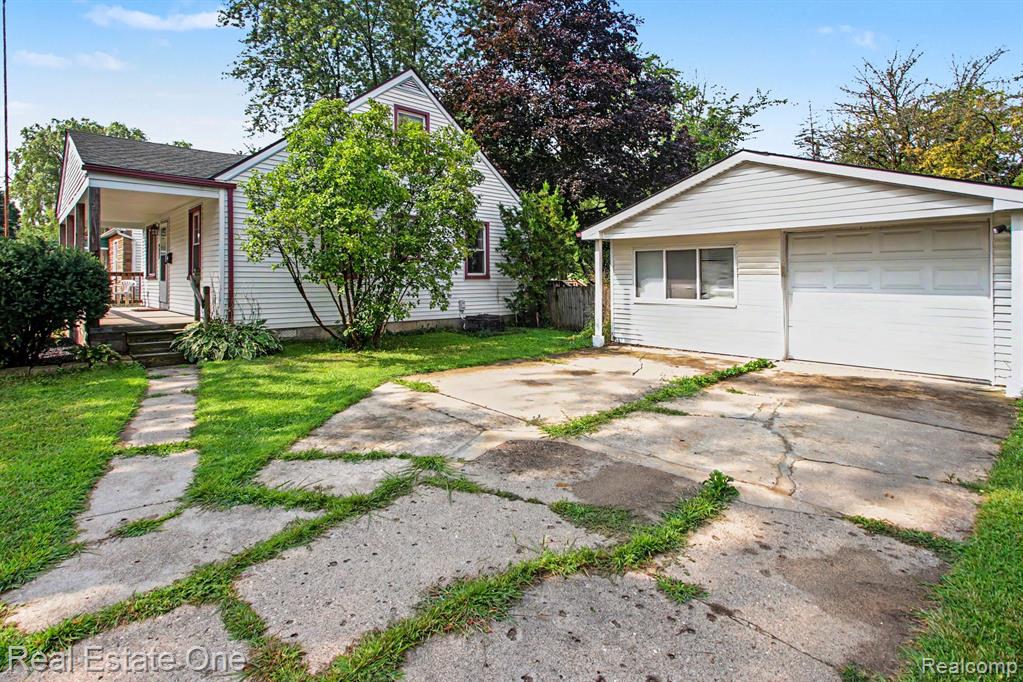 main property photo 3