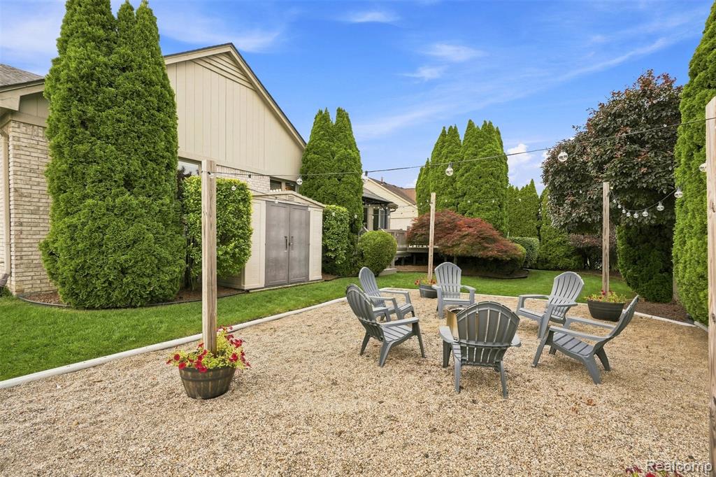 main property photo 44