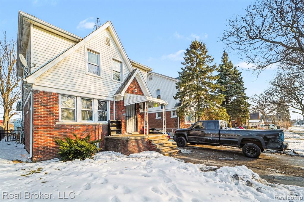 main property photo 2