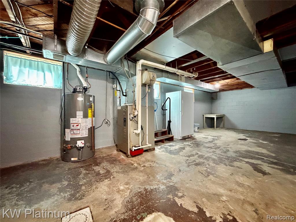 main property photo 18