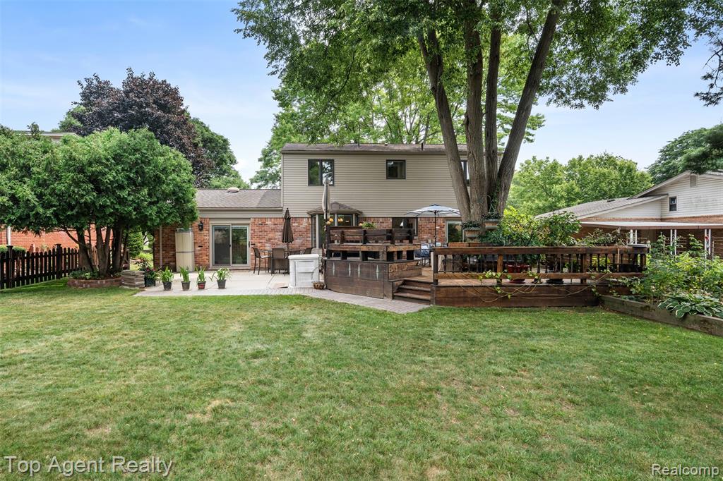 main property photo 48