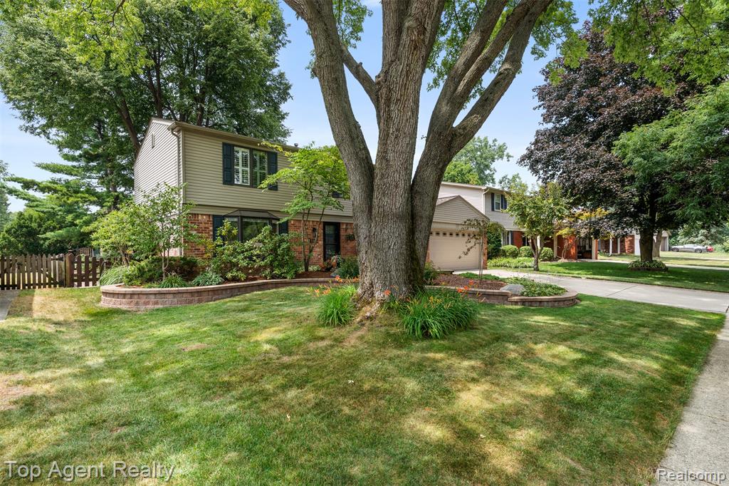 main property photo 57