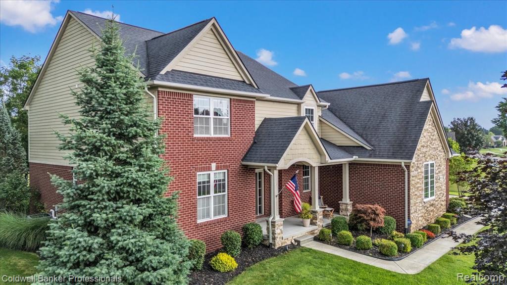 main property photo 40