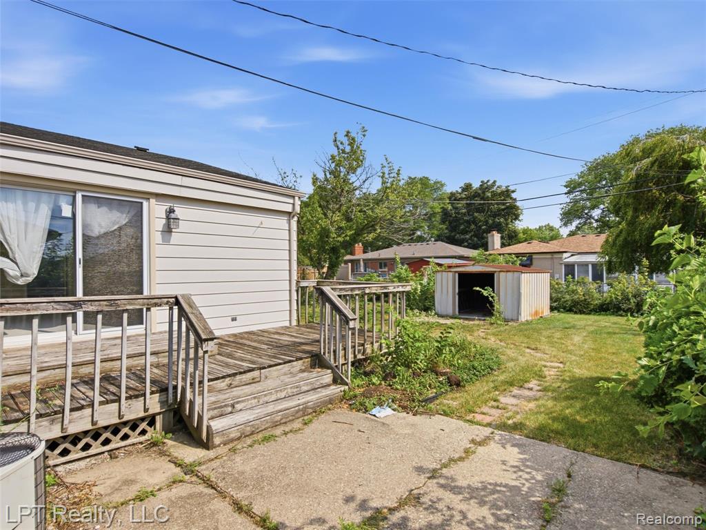 main property photo 24