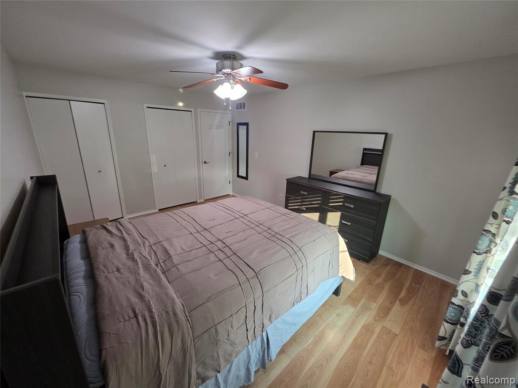 property viewer photo 13