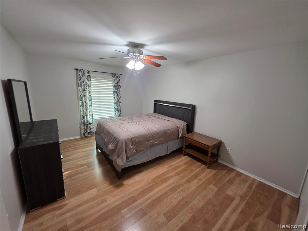 property viewer photo 14
