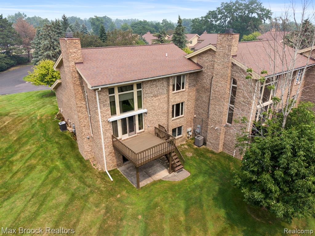 main property photo 41