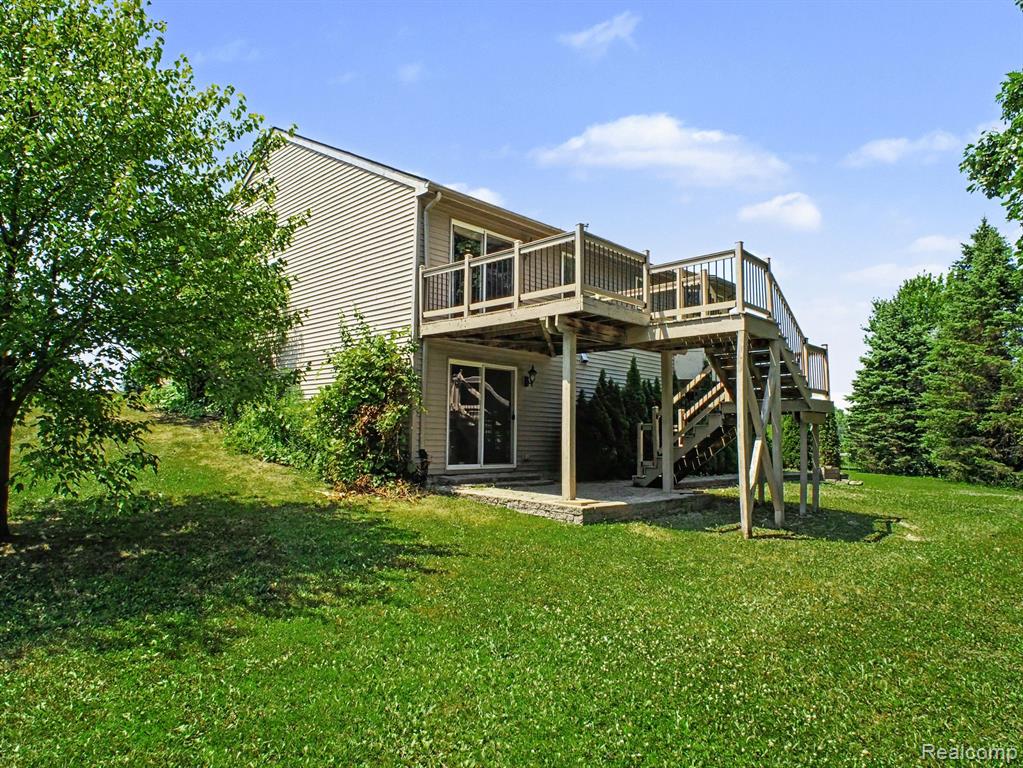 main property photo 37
