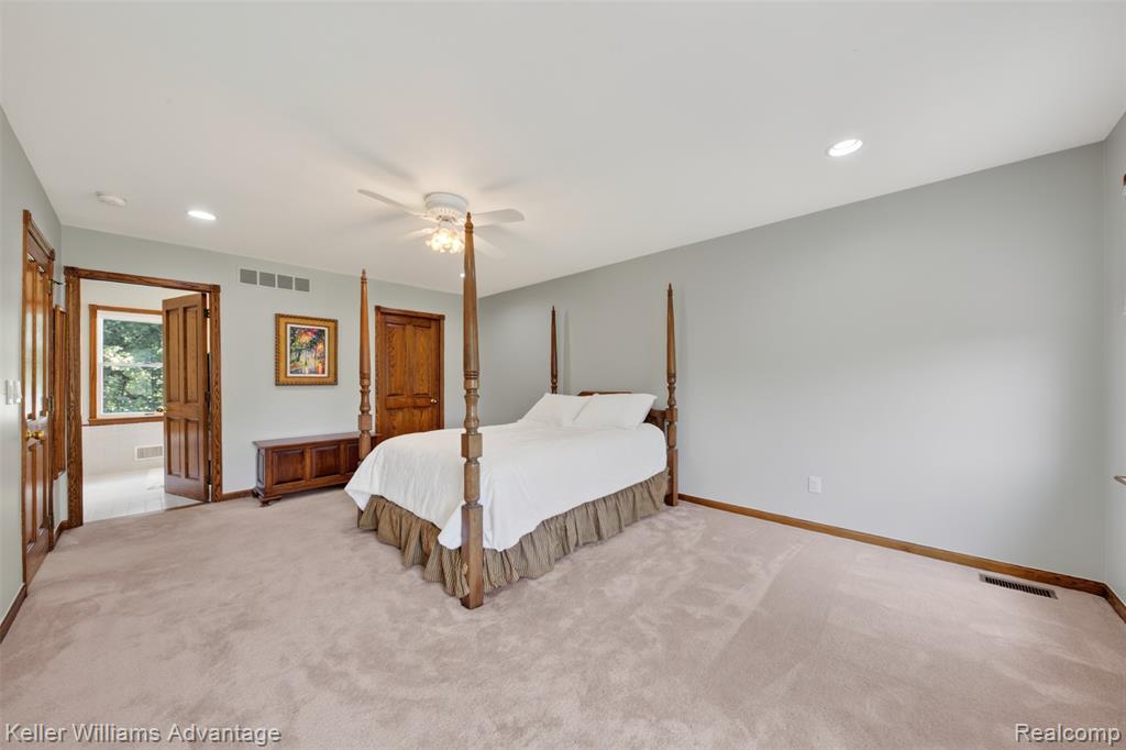 property viewer photo 43