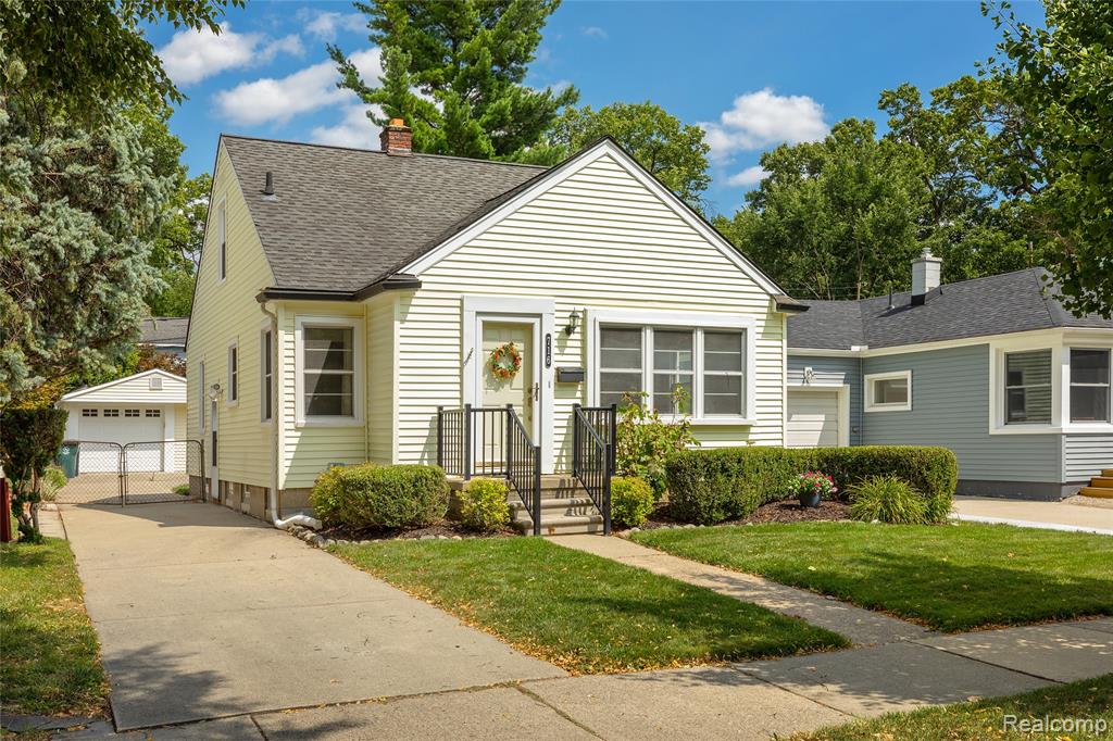 main property photo 1