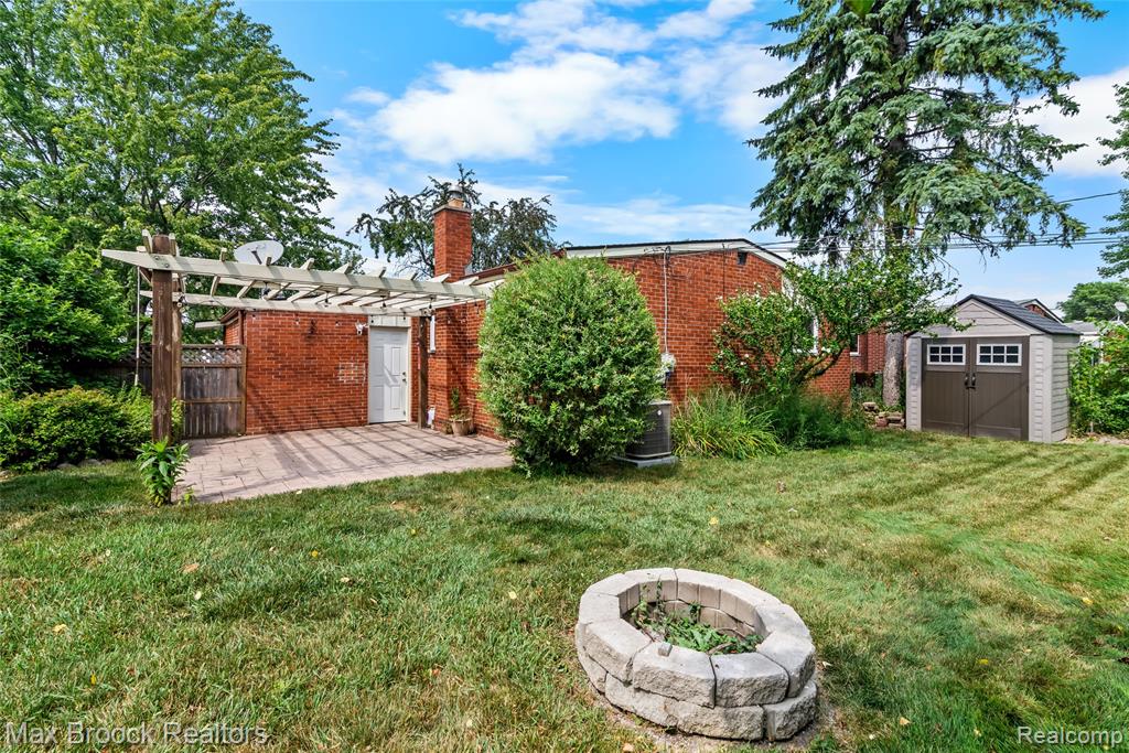 main property photo 5