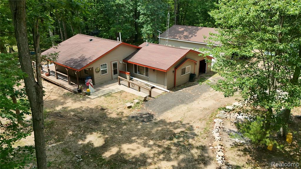 main property photo 25