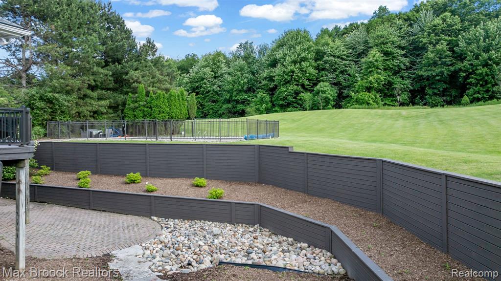 main property photo 54