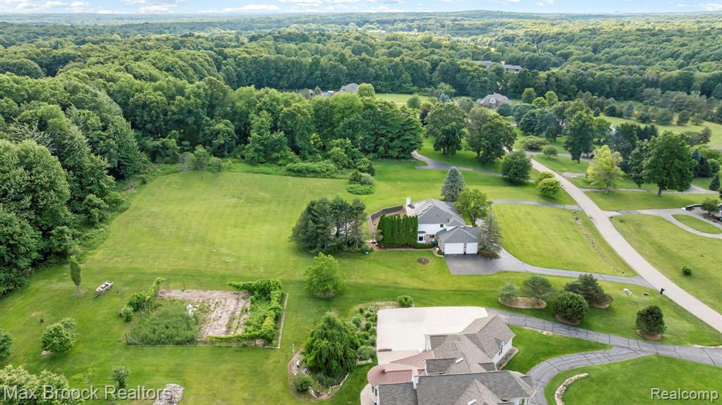 main property photo 70