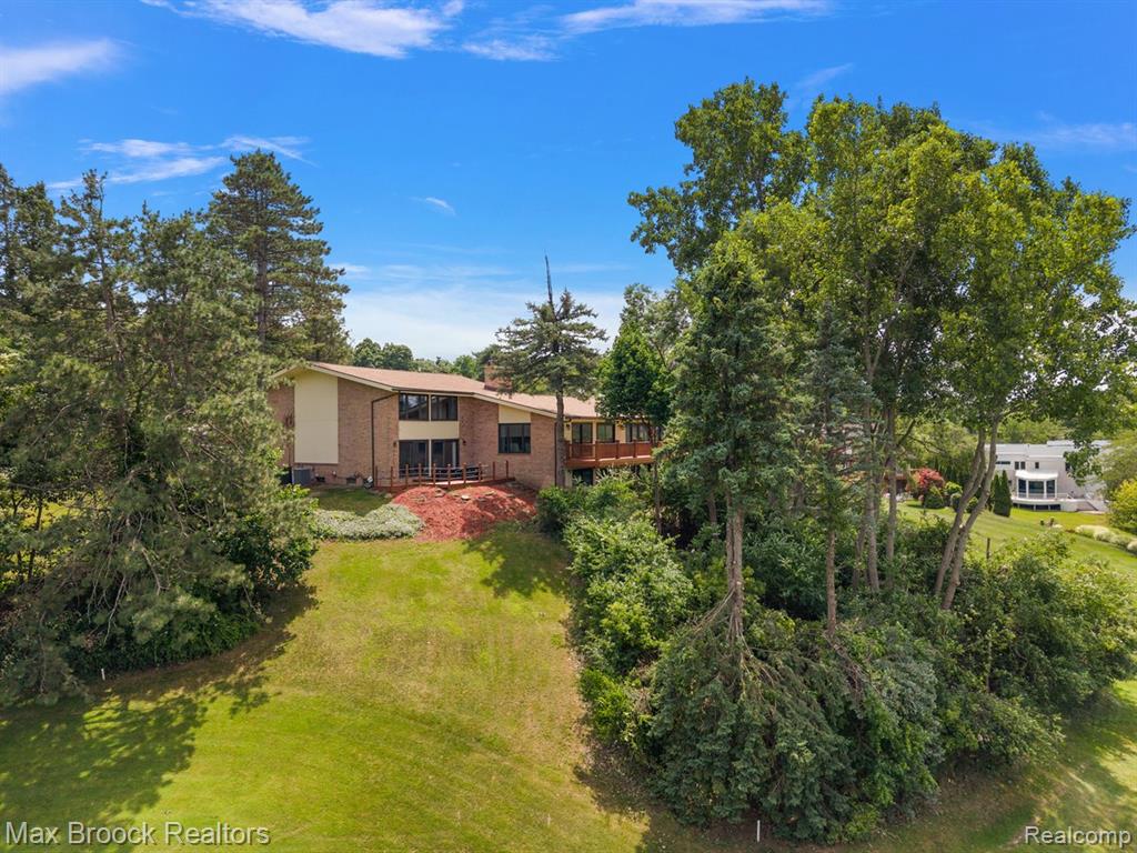 main property photo 45